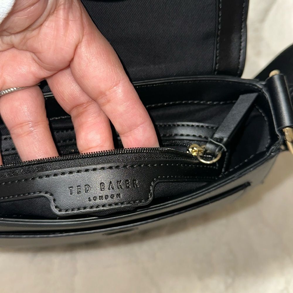 Ted Baker Darcell Black Faux Leather Gold Tone Logo Textured Grosgrain Strap Bag - Picture 13 of 16